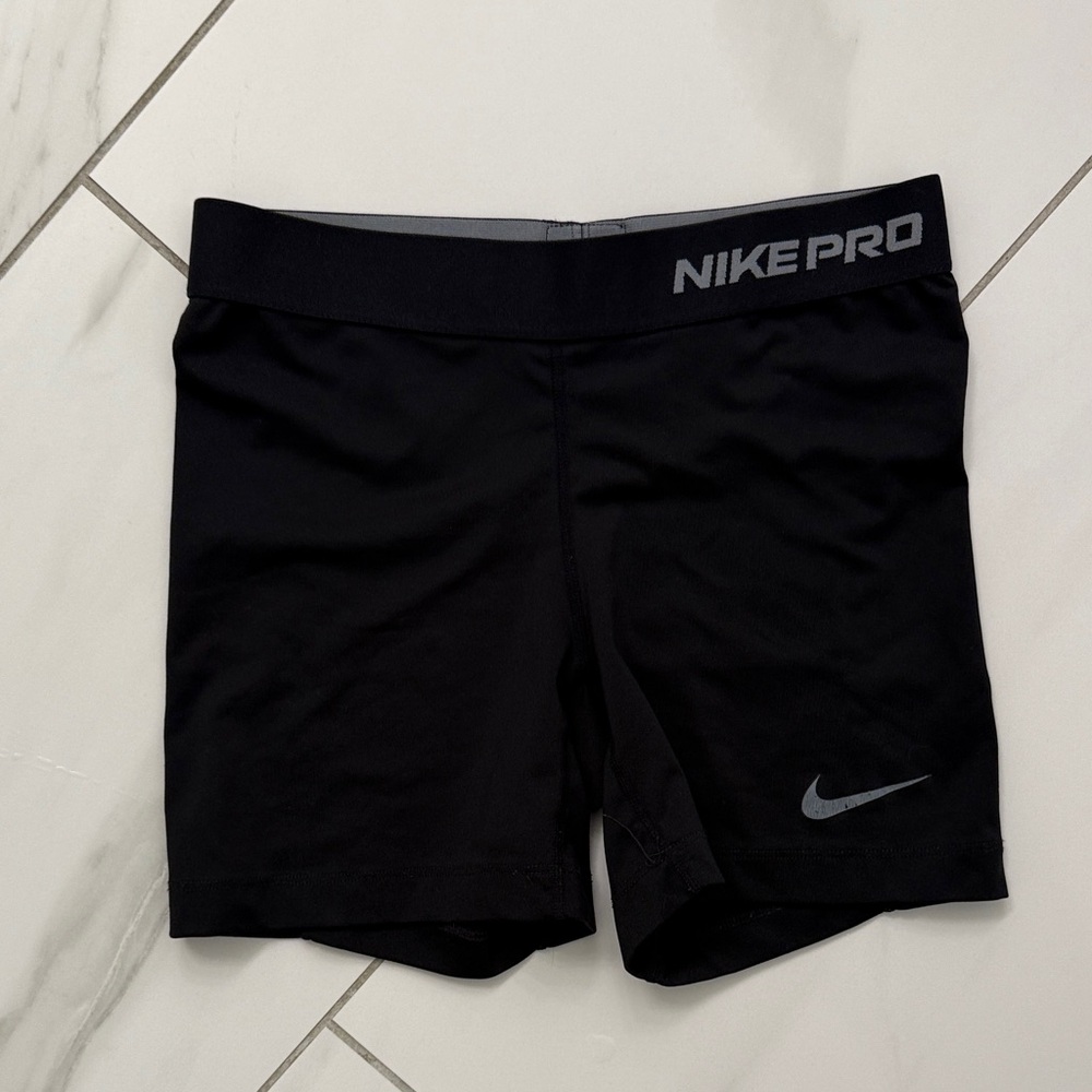 Nike Pro Women's Black Bike Shorts